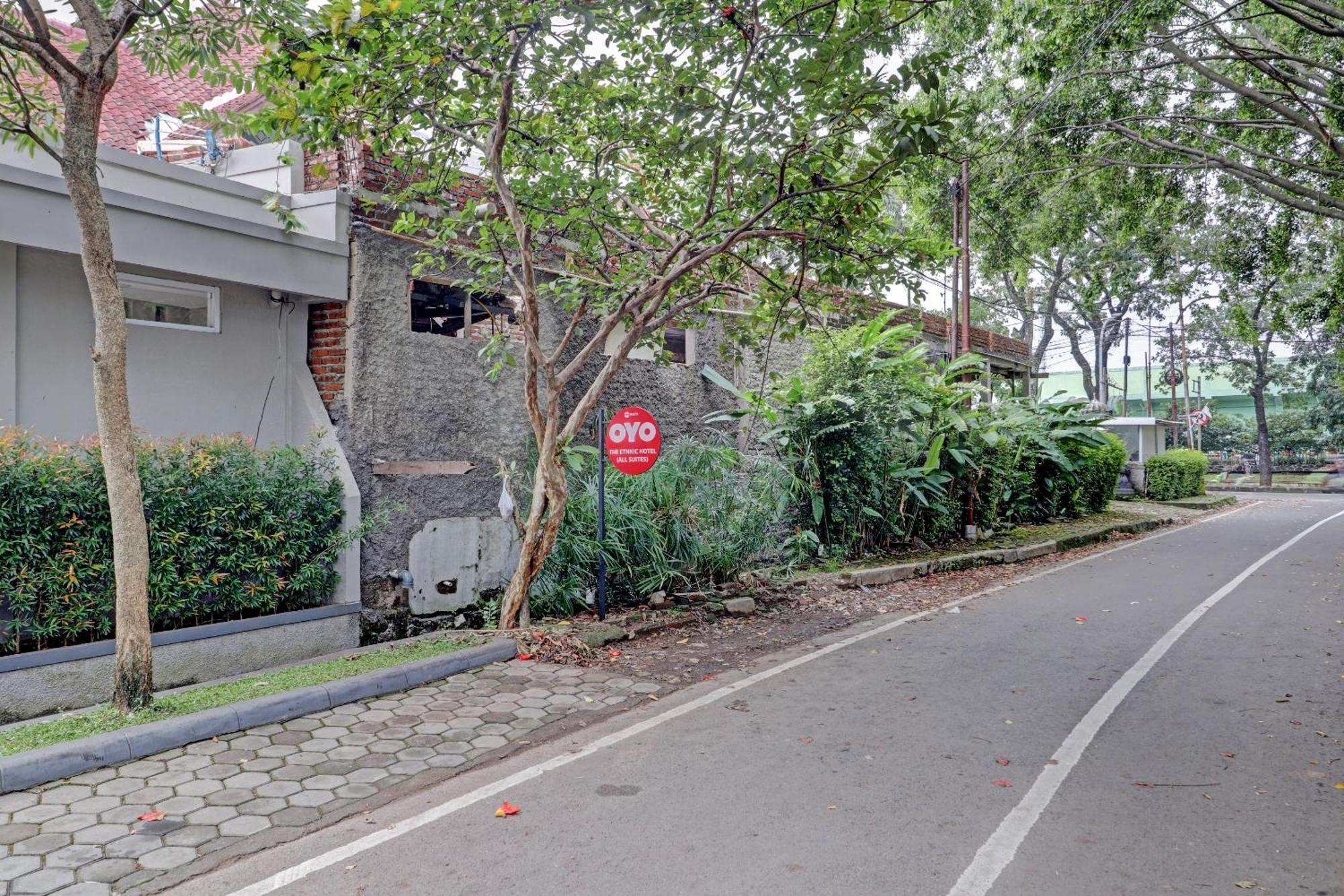 Hotel O Bandung Near Stadion Siliwangi Formerly The Ethnic Hotel باندونج المظهر الخارجي الصورة