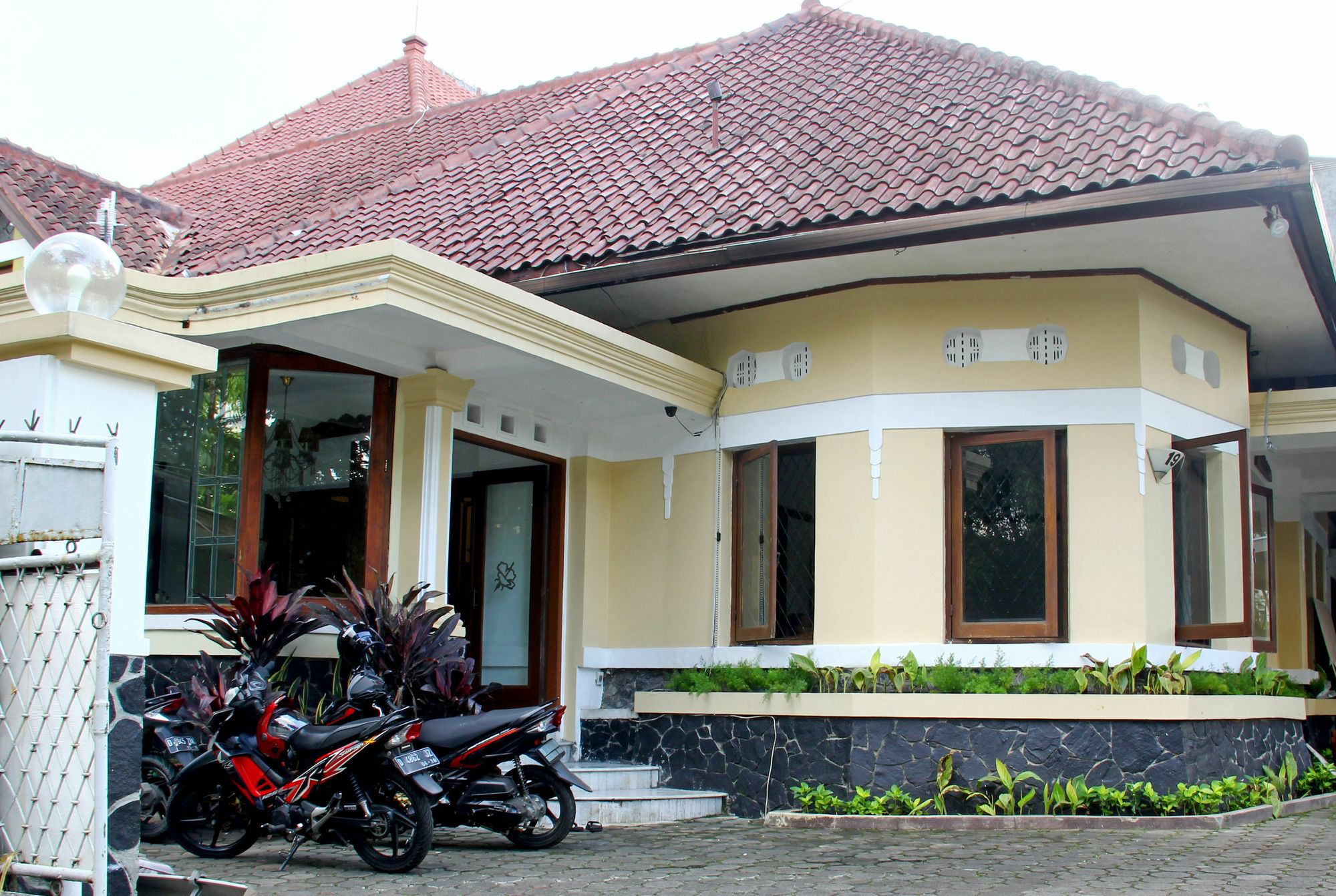 Hotel O Bandung Near Stadion Siliwangi Formerly The Ethnic Hotel باندونج المظهر الخارجي الصورة